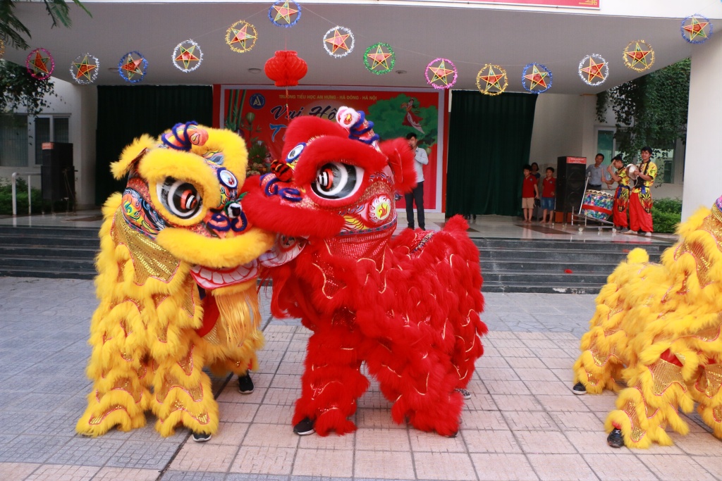 co giao hoa than lam chi hang chu cuoi sieu quay tre tu tay lam banh don trung thu