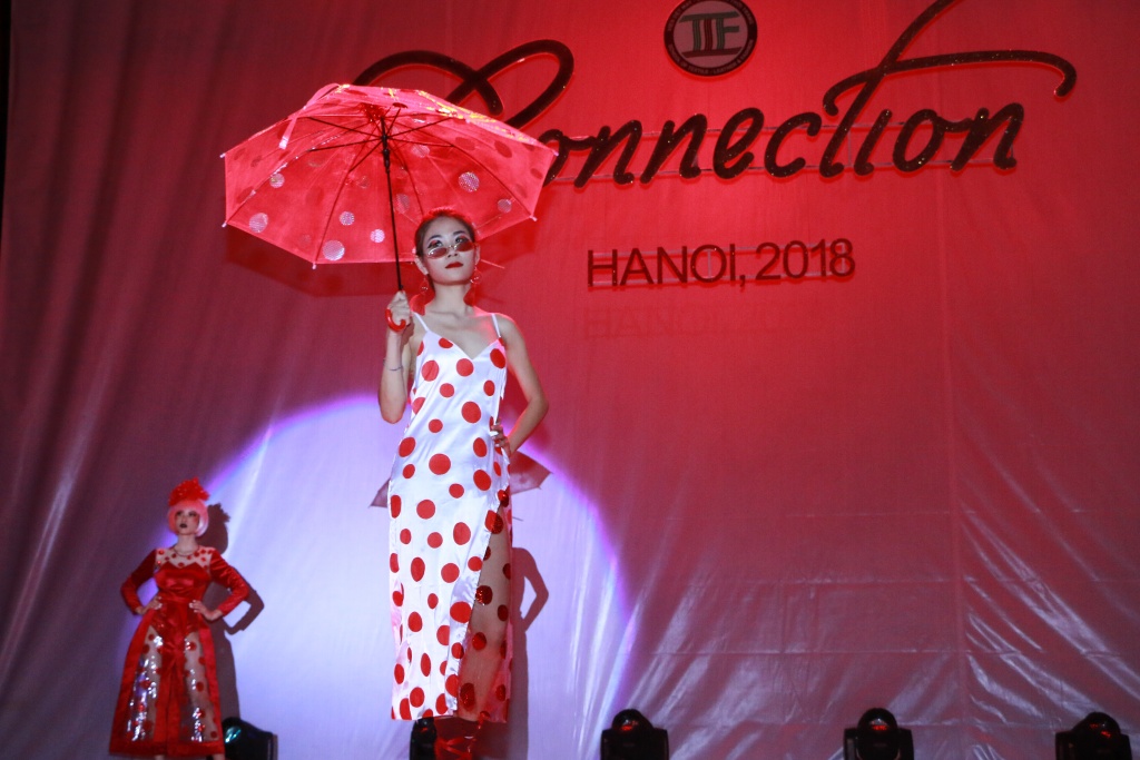 Mãn nhãn ngắm bộ sưu tập thời trang độc đáo của sinh viên Bách khoa man nhan ngam bo suu tap thoi trang doc dao cua sinh vien bach khoa