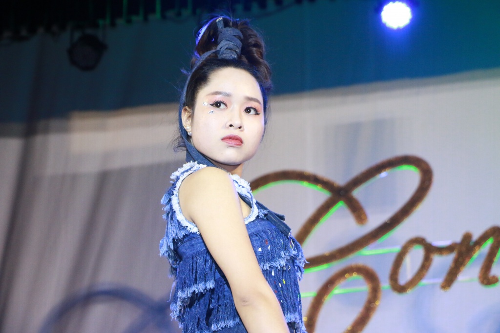 man nhan ngam bo suu tap thoi trang doc dao cua sinh vien bach khoa