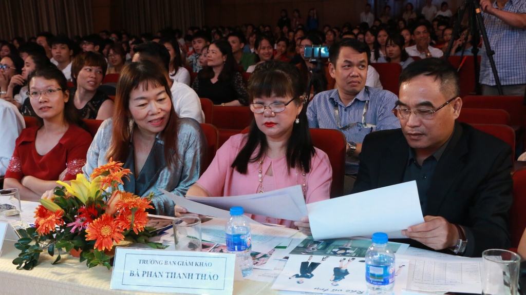 Mãn nhãn ngắm bộ sưu tập thời trang độc đáo của sinh viên Bách khoa man nhan ngam bo suu tap thoi trang doc dao cua sinh vien bach khoa
