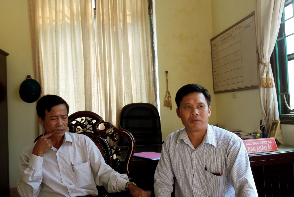 vu roi may bay tai nui bao quan cam phuc mot gia dinh anh dung