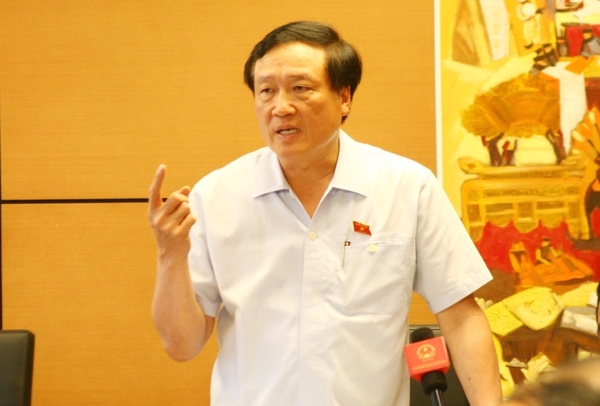 nen lay tien thu duoc tu toi pham hoi lo rua tien de boi thuong
