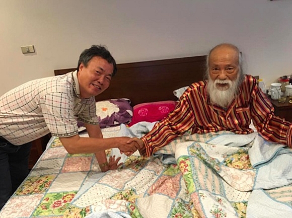 thay van nhu cuong trong ky uc nhung dong nghiep xu nghe