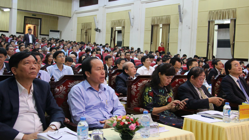 pho thu tuong vu duc dam tu chu dai hoc la duong mot chieu