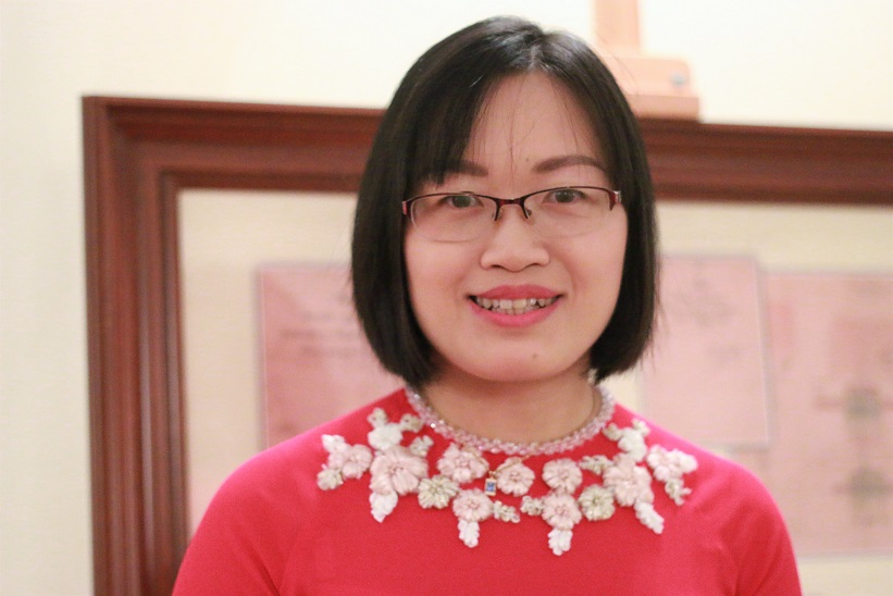 co giao hai duong sang tao day dia ly bang tieng anh