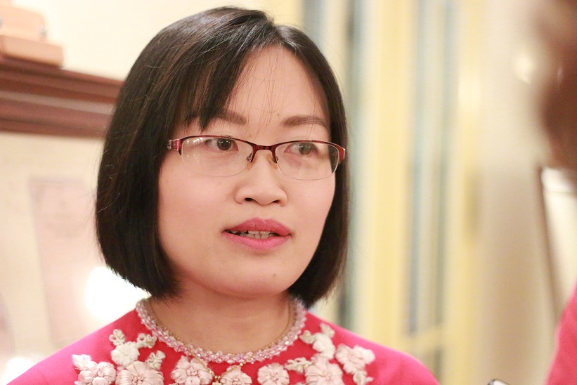 co giao hai duong sang tao day dia ly bang tieng anh