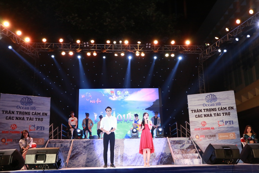 dem hoi chao tan sinh vien dh y ha noi day sang tao voi phien ban vi y ma den