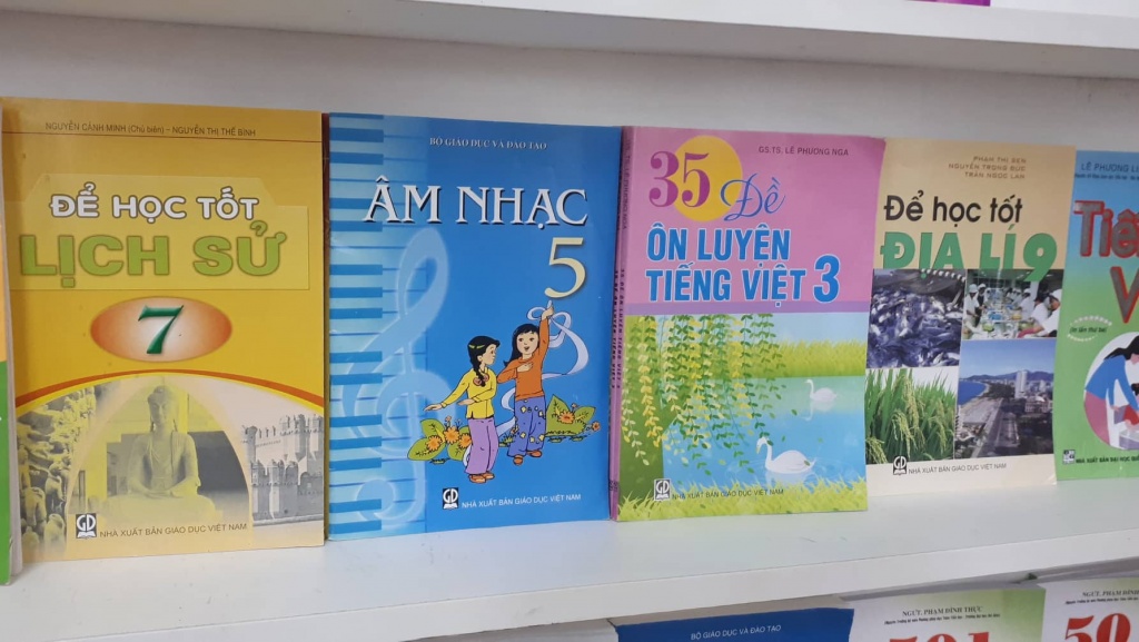 bo gddt bao cao chinh phu ve viec xuat ban phat hanh sach giao khoa giai doan 2012 2017
