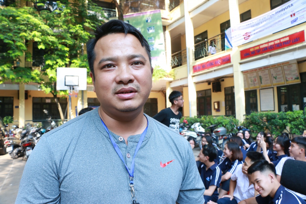 truong hoc phai giu duoc cai uy khong nen cu phu huynh phan anh la duoi giao vien hoc sinh thich lam gi thi lam
