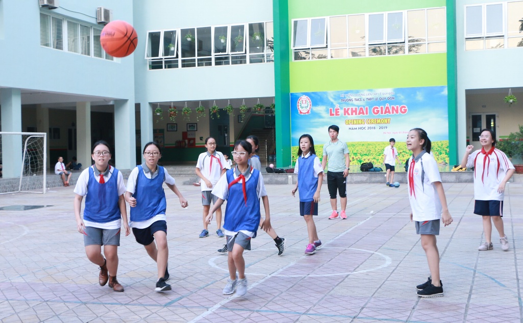 'Thầy mắng trò mà bị phạt tới 20 triệu đồng thì sẽ khó dạy được học sinh ngỗ ngược' thay mang tro ma bi phat toi 20 trieu dong thi se kho day duoc hoc sinh ngo nguoc