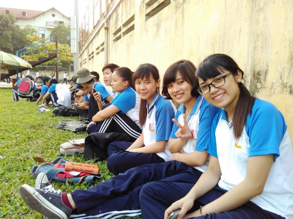 nu thu khoa dh bach khoa ha noi ghe bach khoa se thay rat nhieu con gai xinh xan