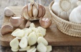 Những người nên hạn chế ăn tỏi