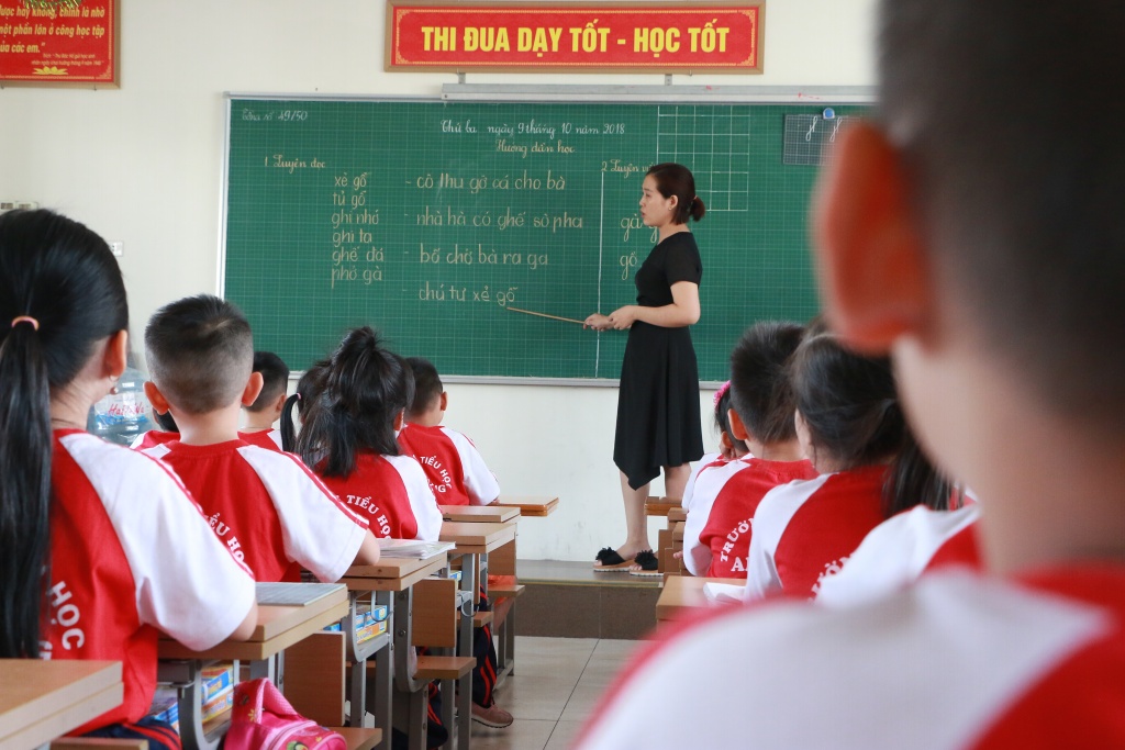 ts tran thanh nam khi hoc tro ung xu sai hinh phat cua thay co nen co 3 chu r nay