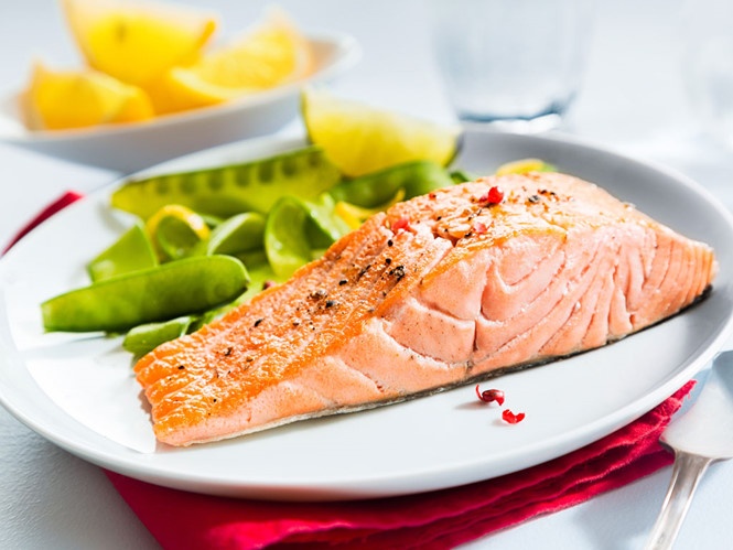 an nhieu hai san chua omega 3 se giup ban lao hoa khoe manh