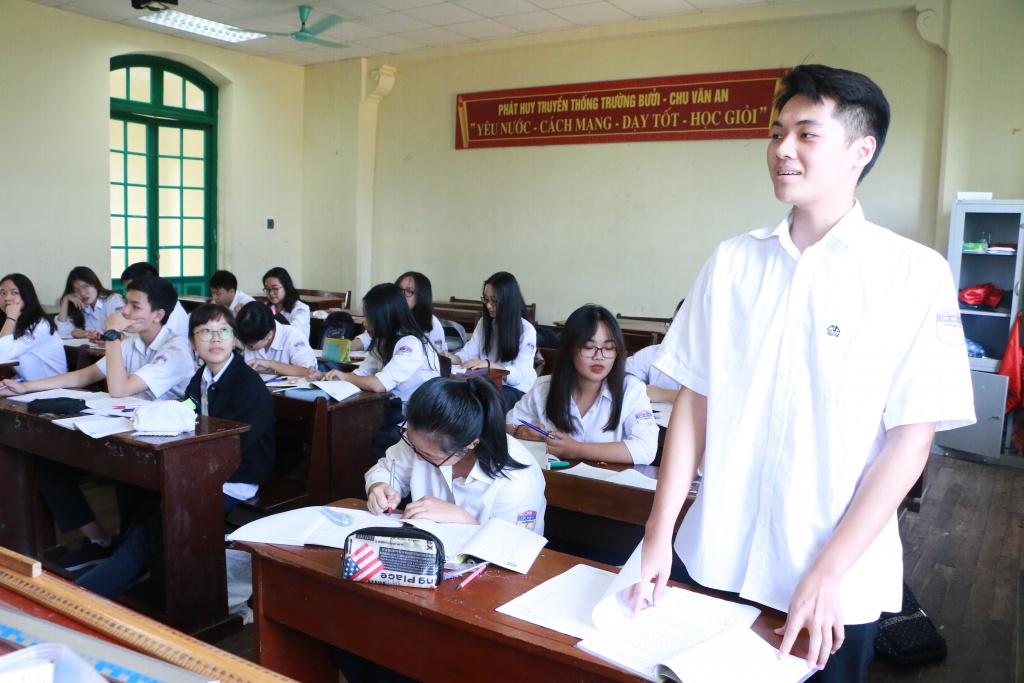 Khám phá những góc 'check-in' không thể bỏ lỡ ở trường THPT Chu Văn An - Ngôi trường xuyên thế kỉ kham pha nhung goc check in khong the bo lo o truong thpt chu van an ngoi truong xuyen the ki