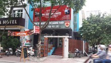 'Ông Hưng phải dỡ bỏ ngay chức vụ Hiệu trưởng cũng như học hàm, học vị tự phong'