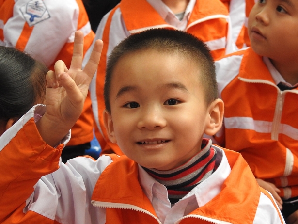 co giao thuc tap khoe sac cung hoc tro truong th nghia tan ngay 2011