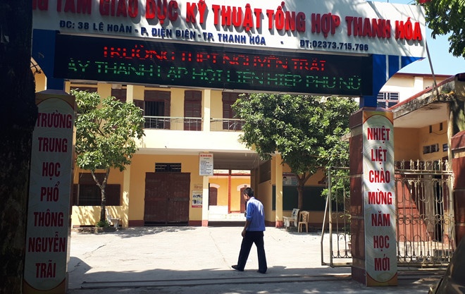rut lai quyet dinh duoi hoc hoc sinh vi noi xau giao vien tren mang xa hoi