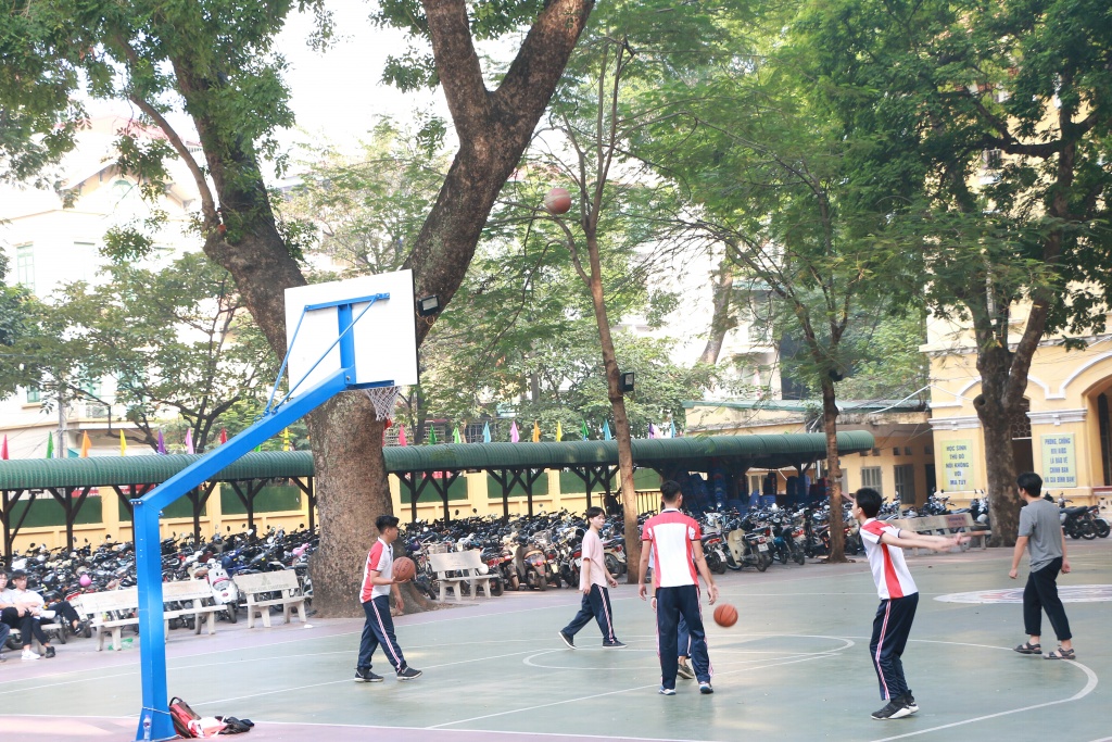 Trường THPT Phan Đình Phùng 'thay áo mới' chuẩn bị bước sang tuổi 45 truong thpt phan dinh phung thay ao moi chuan bi buoc sang tuoi 45