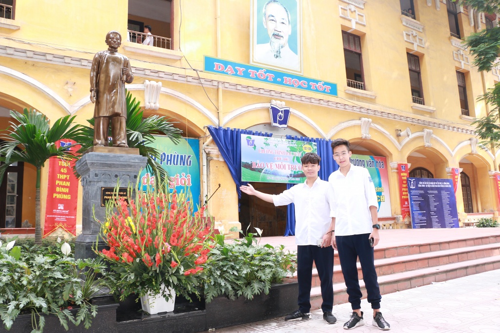 Trường THPT Phan Đình Phùng 'thay áo mới' chuẩn bị bước sang tuổi 45 truong thpt phan dinh phung thay ao moi chuan bi buoc sang tuoi 45