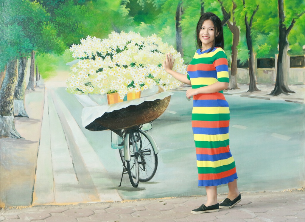 tam su cua tac gia buc tranh tuong khung o truong thpt phan dinh phung