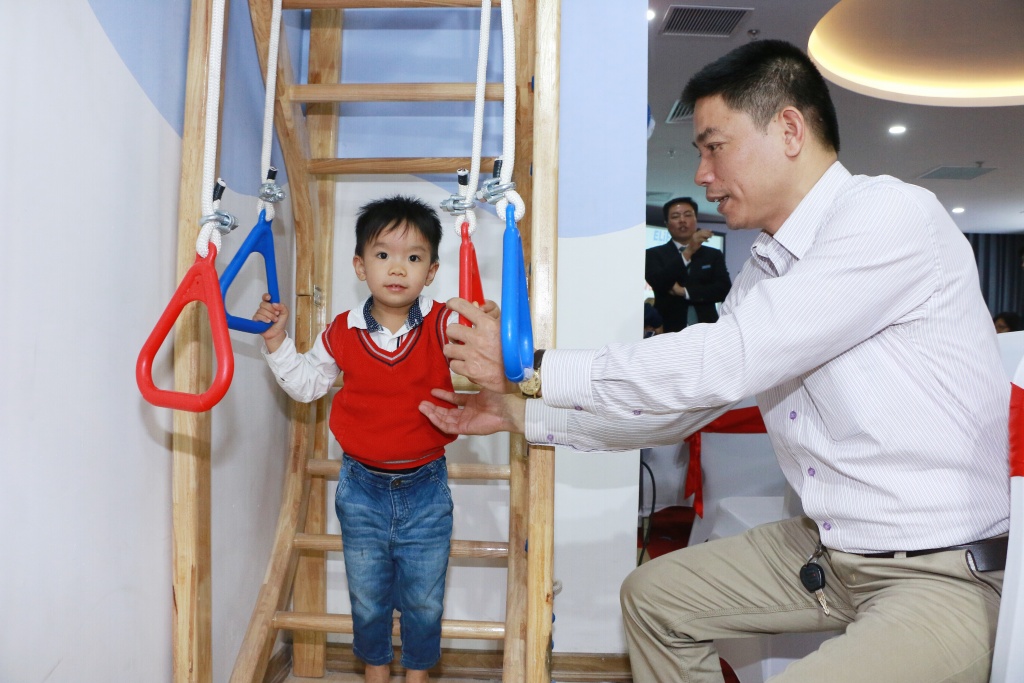 tang tinh tu lap sang tao cho tre mam non bang cac hoat dong trai nghiem