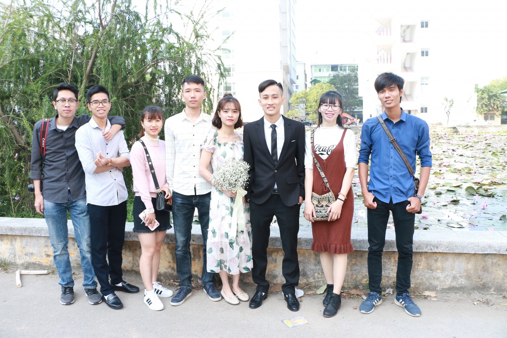 sinh vien tha hon giua sac tim mo mang o ho hoa sung khuon vien dh bach khoa