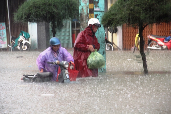 quang nam quang ngai nuoc lu dang cao 6 nguoi thuong vong