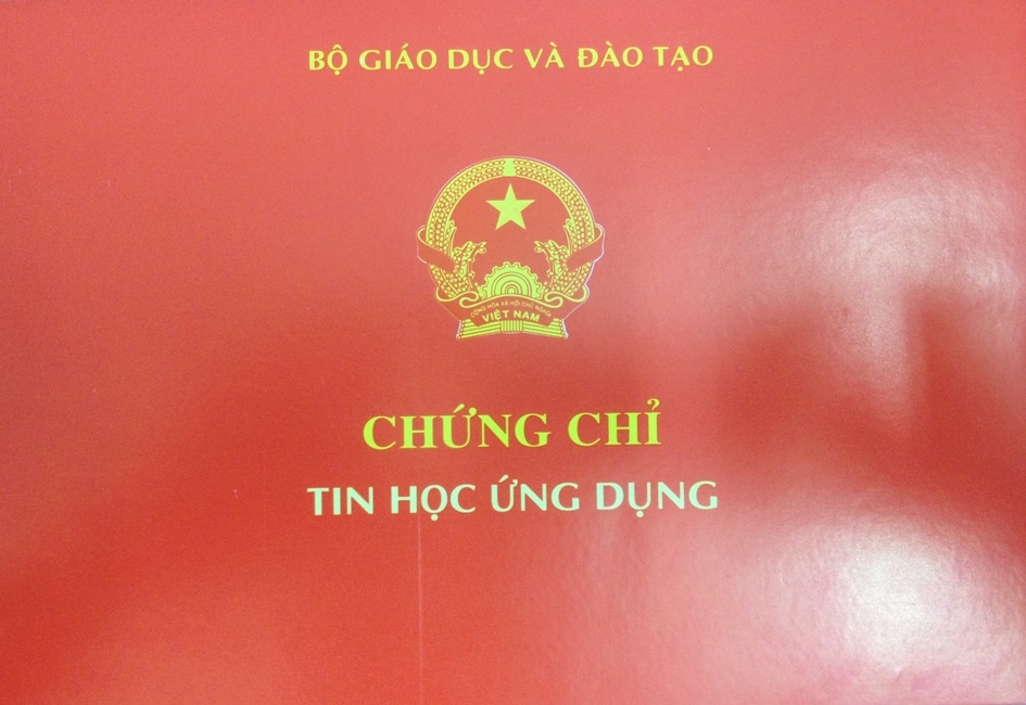 bo gddt mua ban chung chi tin hoc 700000 dong la sai luat