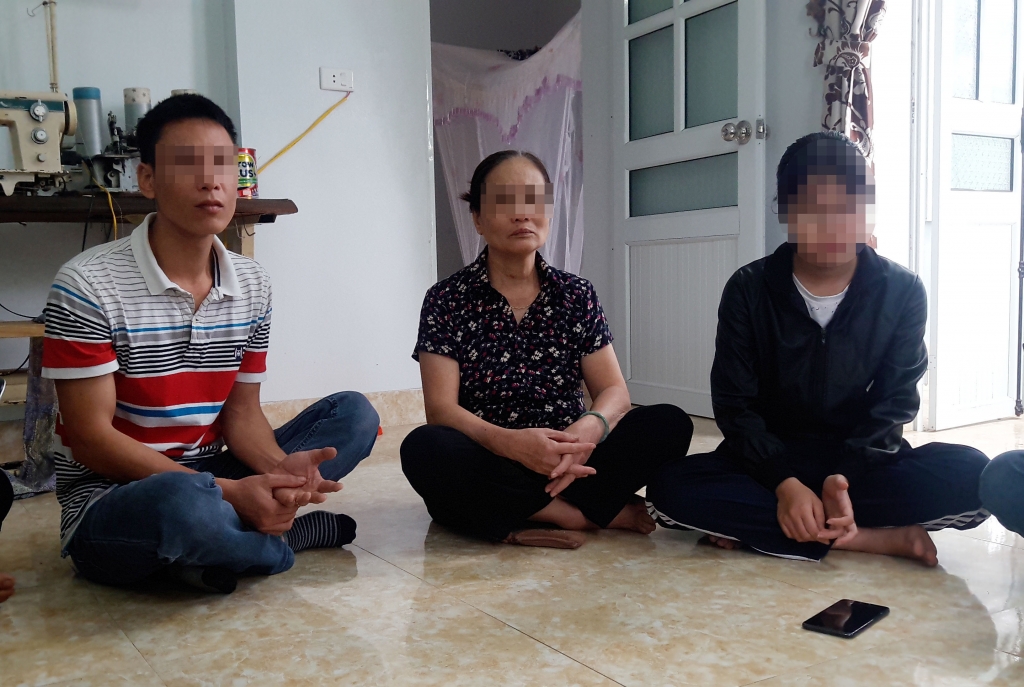 thay giao bi to xam hai nu sinh khang dinh khong om khong hon khong ep