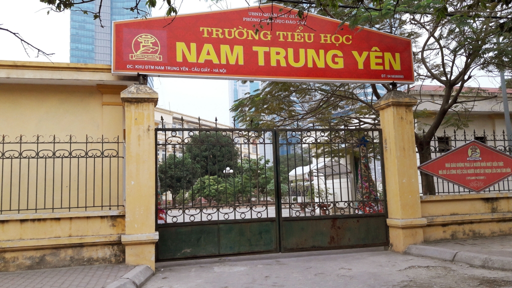 moi cong an vao cuoc dieu tra vu hoc sinh gay chan o truong th nam trung yen