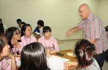 ĐH Tôn Đức Thắng nói 'kiểm định trong nước là chuyện tào lao'