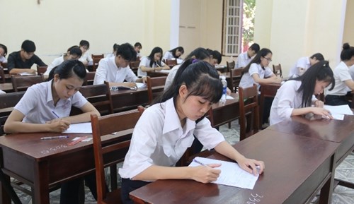 chinh sach mien hoc phi cho sinh vien su pham da lac hau loi thoi