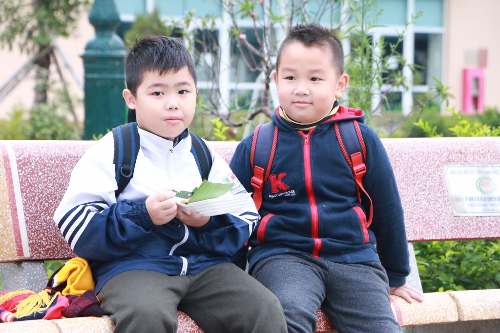 ret dam phu huynh lo lang tim cho gui con neu hoc sinh nghi hoc tranh ret