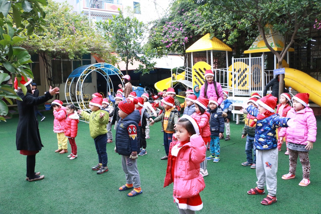 ret dam phu huynh lo lang tim cho gui con neu hoc sinh nghi hoc tranh ret