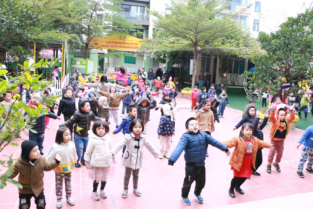 ret dam phu huynh lo lang tim cho gui con neu hoc sinh nghi hoc tranh ret