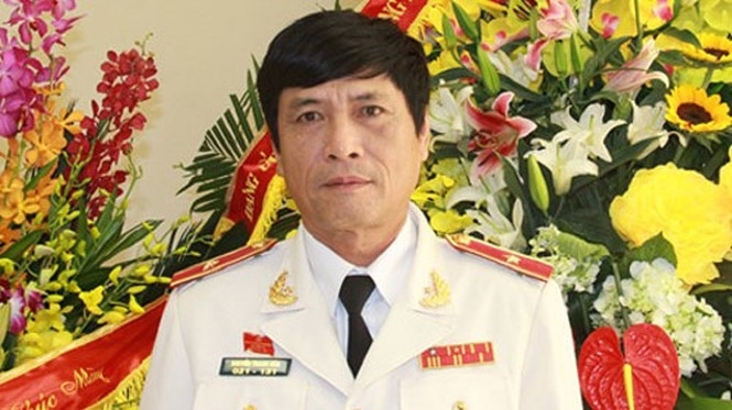 ong nguyen thanh hoa bi tam giam 4 thang va bi chu tich nuoc tuoc danh hieu cong an nhan dan