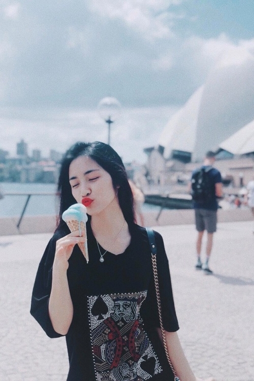 hoa minzy du da nang cap xai toan hang hieu nhung van mai mot tinh yeu voi son do
