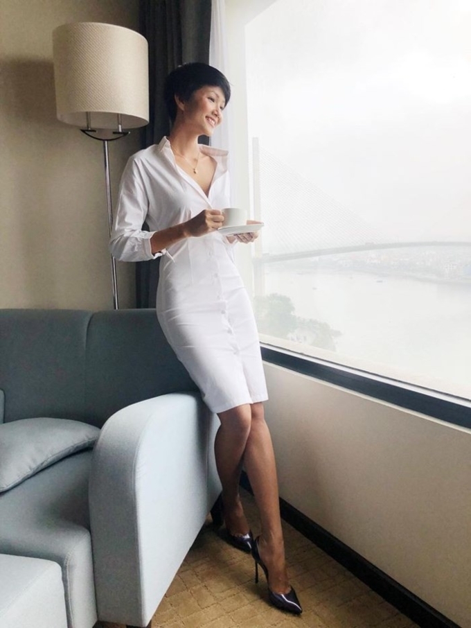 hhen nie nang hoa hau tiet kiem nhat viet nam vi chi mang di mang lai vai ba doi giay nay