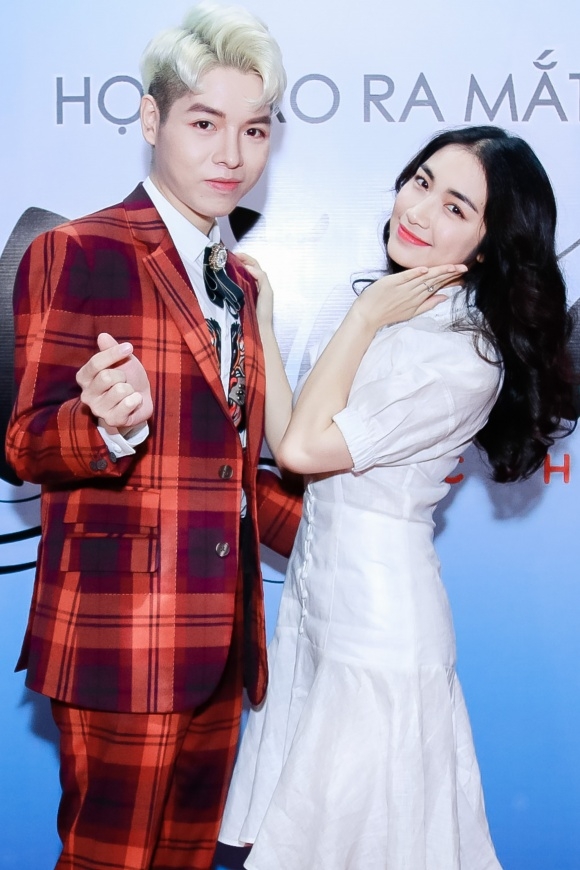 bi hoang thuy doi ban quyen ten hoa dam but duc phuc hoa minzy dong loat phan ung
