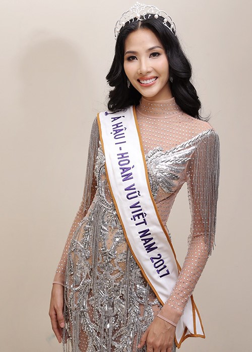 bi hoang thuy doi ban quyen ten hoa dam but duc phuc hoa minzy dong loat phan ung