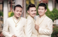 chang dong tinh viet trai qua 3 moi tinh den tu 3 chau luc tinh duc di truoc tinh yeu di sau la chuyen binh thuong