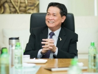 dai gia dang van thanh bat ngo tai xuat san chung khoan