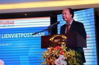 him lam de xuat chuyen dat san golf trong san bay sang nha o de ban