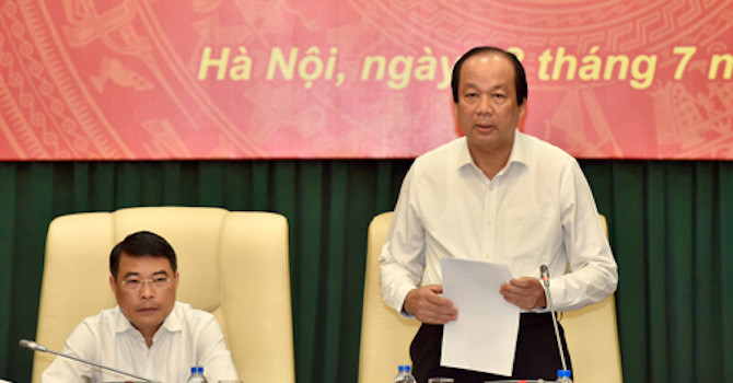 khong nen de tin dung chay vao mot so dai gia
