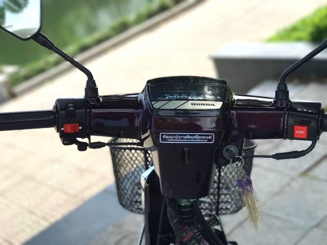 xe may honda dream ii bien khung gia 200 trieu tai ha noi