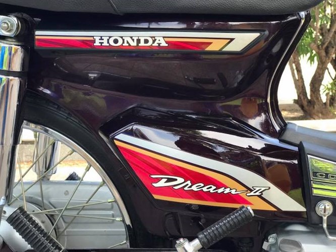 xe may honda dream ii bien khung gia 200 trieu tai ha noi